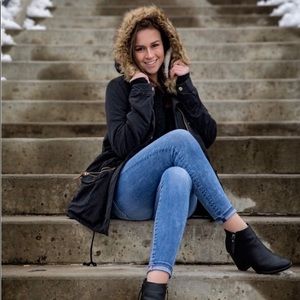 Meet your Posher, Mandy